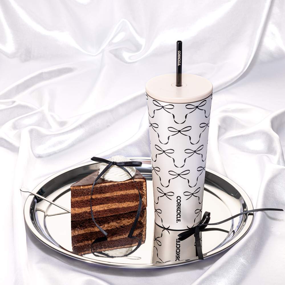 cold-cup-t9 2a98a7269432--2224PBBC-lifestyle.png