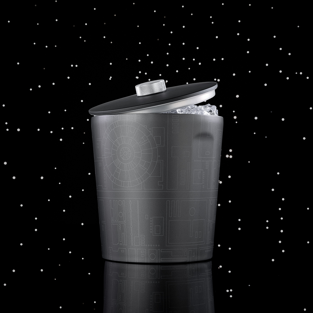 star-warstm-ice-bucket-k9 DS-Lifestyle.png